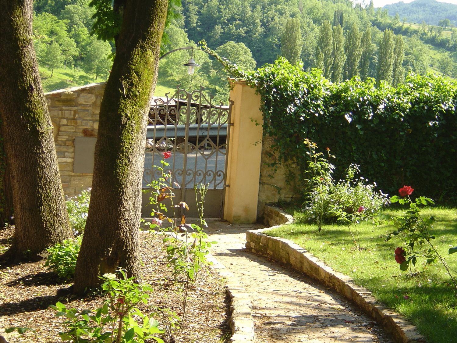 La Locanda Del Borgo Пьетралунга Экстерьер фото